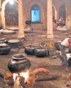 186-yr-old kitchen feeds 20K during Muharram47