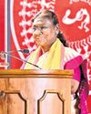 Prez visits student who set self on fire over harassment30