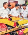 Veteran DMK leader Ganesan passes away at 9216