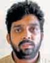 Gang hurls crude bombs at police team transporting convict, two cops injured1
