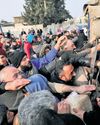 Syrian rebels 'encircling' Damascus