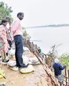 Collector inspects flood-prone areas in Cuddalore