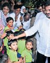 CM urges people to ostracise those skipping caste survey