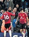 United pile on City's misery