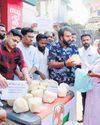 Youth Congress protests Supplyco price hike, distributes rice to public at ₹5/kg