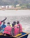 ஏலகிரி மலையில் குவிந்த சுற்றுலாப் பயணிகள் ஏலகிரி மலையில் குவிந்த சுற்றுலாப் பயணிகள்