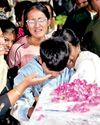 காஷ்மீரில் சிக்கிய தமிழக சுற்றுலாப் பயணிகள் சென்னை வருகை காஷ்மீரில் சிக்கிய தமிழக சுற்றுலாப் பயணிகள் சென்னை வருகை