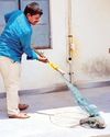 வகுப்பறைக்குள் உடும்பு: மாணவர்கள் ஓட்டம்5