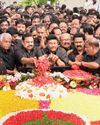 ஜெயலலிதா நினைவு தினம்: எடப்பாடி பழனிசாமி அஞ்சலி ஜெயலலிதா நினைவு தினம்: எடப்பாடி பழனிசாமி அஞ்சலி71