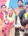 வெளிநாடுகளில் இந்தியர்களுக்குப் புதிய மரியாதை வெளிநாடுகளில் இந்தியர்களுக்குப் புதிய மரியாதை38