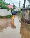 கரூர்: வீடுகளை சூழ்ந்த மழைநீர்16