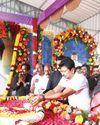 விஜயகாந்த் 2-ஆம் ஆண்டு நினைவு தினம்: மத்திய இணை அமைச்சர், துணை முதல்வர் அஞ்சலி விஜயகாந்த் 2-ஆம் ஆண்டு நினைவு தினம்: மத்திய இணை அமைச்சர், துணை முதல்வர் அஞ்சலி4
