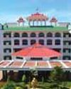 அரசு ஊழியர்களுக்கான மருத்துவக் காப்பீடு: கட்டணமில்லா சேவையை உறுதி செய்ய வேண்டும் அரசு ஊழியர்களுக்கான மருத்துவக் காப்பீடு: கட்டணமில்லா சேவையை உறுதி செய்ய வேண்டும்1