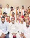 அதிமுக முன்னாள் அமைச்சர், எம்.பி., எம்.எல்.ஏ.-க்கள் தவெகவில் இணைந்தனர் அதிமுக முன்னாள் அமைச்சர், எம்.பி., எம்.எல்.ஏ.-க்கள் தவெகவில் இணைந்தனர்3