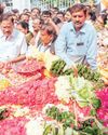 திருப்பரங்குன்றம் விவகாரம்: அரசியலுக்காக பிரச்னையாக்கும் திமுக திருப்பரங்குன்றம் விவகாரம்: அரசியலுக்காக பிரச்னையாக்கும் திமுக8