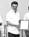 376 நிலஅளவர்களுக்கு பணி நியமன ஆணைகளை வழங்கினார் முதல்வர் 376 நிலஅளவர்களுக்கு பணி நியமன ஆணைகளை வழங்கினார் முதல்வர்2