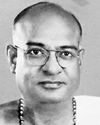 அரிமா பசித்தாலும் புல்லைத் தின்னாது அரிமா பசித்தாலும் புல்லைத் தின்னாது1