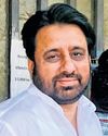 'I'm son of Amanatullah, don't need licence or RC'