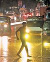 Dust storm throws city traffic out of gear Dust storm throws city traffic out of gear