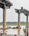 11 Dead as 40-Year-Old Bridge Collapses2