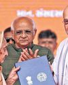 'Cong will lose '29 LS poll': Shah takes a dig at Rahul35