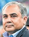 Pak name squad but reiterate threat58