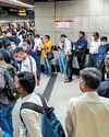 Tech snag delays metro services on Blue Line Tech snag delays metro services on Blue Line5