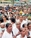 KANDY BRIMMED WITH CROWD, FILLED WITH LITTER KANDY BRIMMED WITH CROWD, FILLED WITH LITTER