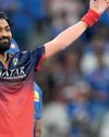 ஐ.பி.எல்: 10 ஆண்டுகளின் பின்னர் மும்பையில் மும்பையை வென்ற பெங்களூரு ஐ.பி.எல்: 10 ஆண்டுகளின் பின்னர் மும்பையில் மும்பையை வென்ற பெங்களூரு