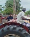 மக்கள் எதிர்ப்பு மத்தியில் மண் விநியோகம் Tamil Mirror