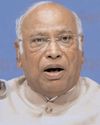 कांग्रेस अध्यक्ष मल्लिकार्जुन खरगे ने कहा 'डिजिटल इंडिया' के बड़े-बड़े वादे अधूरे और दावे 'फर्जी' हैं कांग्रेस अध्यक्ष मल्लिकार्जुन खरगे ने कहा 'डिजिटल इंडिया' के बड़े-बड़े वादे अधूरे और दावे 'फर्जी' हैं3