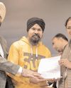 दिल्ली की मुख्यमंत्री ने 1984 के सिख विरोधी दंगे के पीड़ितों के परिजनों को नियुक्ति पत्र सौंपे3