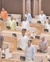 फर्जी फॉर्म-7 के मुद्दे को लेकर विधानसभा में हंगामा26
