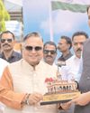 मुख्यमंत्री फडणवीस ने 200 फुट ऊंचे ध्वज स्तंभ पर फहराया तिरंगा मुख्यमंत्री फडणवीस ने 200 फुट ऊंचे ध्वज स्तंभ पर फहराया तिरंगा2