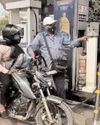 सरकार ने पेट्रोल, डीजल पर उत्पाद शुल्क 10-10 रुपए घटाया12