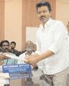तमिलनाडु चुनाव : तिरुचि ईस्ट से टीवीके प्रमुख विजय ने भरा नामांकन, समर्थकों की भारी भीड़ दिखी19