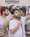 उन्हें बता दीजिए, हम डरते नहीं हैं : अभिजीत दीपेके उन्हें बता दीजिए, हम डरते नहीं हैं : अभिजीत दीपेके13