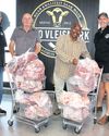 2 lucky winners in Vivo Vleismark competition4