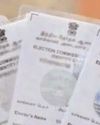 समान नंबर वाले मतदाता पहचान पत्र मुद्दे का हल निकल गया हैः निर्वाचन आयोग सूत्र समान नंबर वाले मतदाता पहचान पत्र मुद्दे का हल निकल गया हैः निर्वाचन आयोग सूत्र