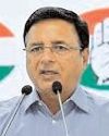 कर्नाटक में नेतृत्व पद पर बदलाव कोई मुद्दा नहीं, ऐसे निर्णय कांग्रेस आलाकमान लेता है : सुरजेवाला16