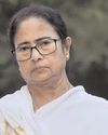 आलोचना से मदद नहीं मिलेगी, संकट में लोगों के साथ खड़े रहना जरूरी : मुख्यमंत्री ममता आलोचना से मदद नहीं मिलेगी, संकट में लोगों के साथ खड़े रहना जरूरी : मुख्यमंत्री ममता15