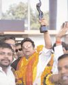 फिल्मफेयर अवार्ड जीतने के बाद गोरखपुर पहुंचे भाजपा सांसद रवि किशन, हुआ भव्य स्वागत फिल्मफेयर अवार्ड जीतने के बाद गोरखपुर पहुंचे भाजपा सांसद रवि किशन, हुआ भव्य स्वागत13
