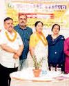 मोबाइल से दूर रखने बच्चों को किया प्रेरित, पहले नृत्य, नाटक लेखन और पेंटिंग की दी ट्रेनिंग, फिर उपलब्ध कराया मंच16
