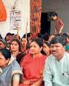 सम्मानपुर नकटी में गरीबों के आशियानों पर संकट, कांग्रेस उतरी समर्थन में9