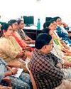 शिक्षक स्वयं को अपग्रेड करने के साथ सीखने का करें प्रयास शिक्षक स्वयं को अपग्रेड करने के साथ सीखने का करें प्रयास14