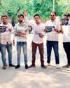 एनएसयूआई ने हाथों में तख्ती लेकर किया प्रदर्शन एनएसयूआई ने हाथों में तख्ती लेकर किया प्रदर्शन