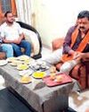 महापौर ने गृहमंत्री का किया आत्मीय स्वागत महापौर ने गृहमंत्री का किया आत्मीय स्वागत