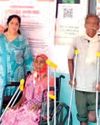 तीन निःशक्तजनों को मिली बैसाखी तीन निःशक्तजनों को मिली बैसाखी