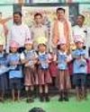 तिलक, चंदन व मुकुट पहनाकर किया नवप्रवेशी छात्रों का स्वागत10