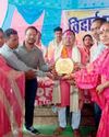 सरईटोला स्कूल की रजत जयंती मनी सेवानिवृत्त प्रधानपाठक को दी विदाई15
